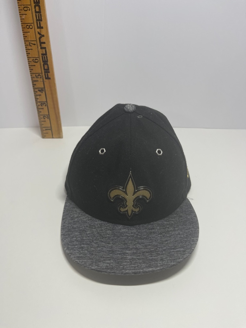 New Era 39THIRTY stretch-fit cap featuring the New Orleans Saints